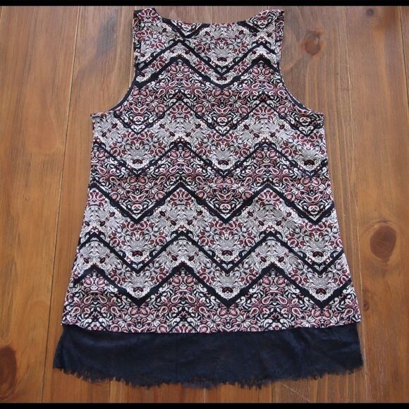 CLEO Petite Patterned Tank with Lace Size Extra Small Petite. - Picture 8 of 9